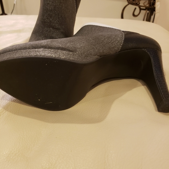 Shoes - Picture 4 of 4